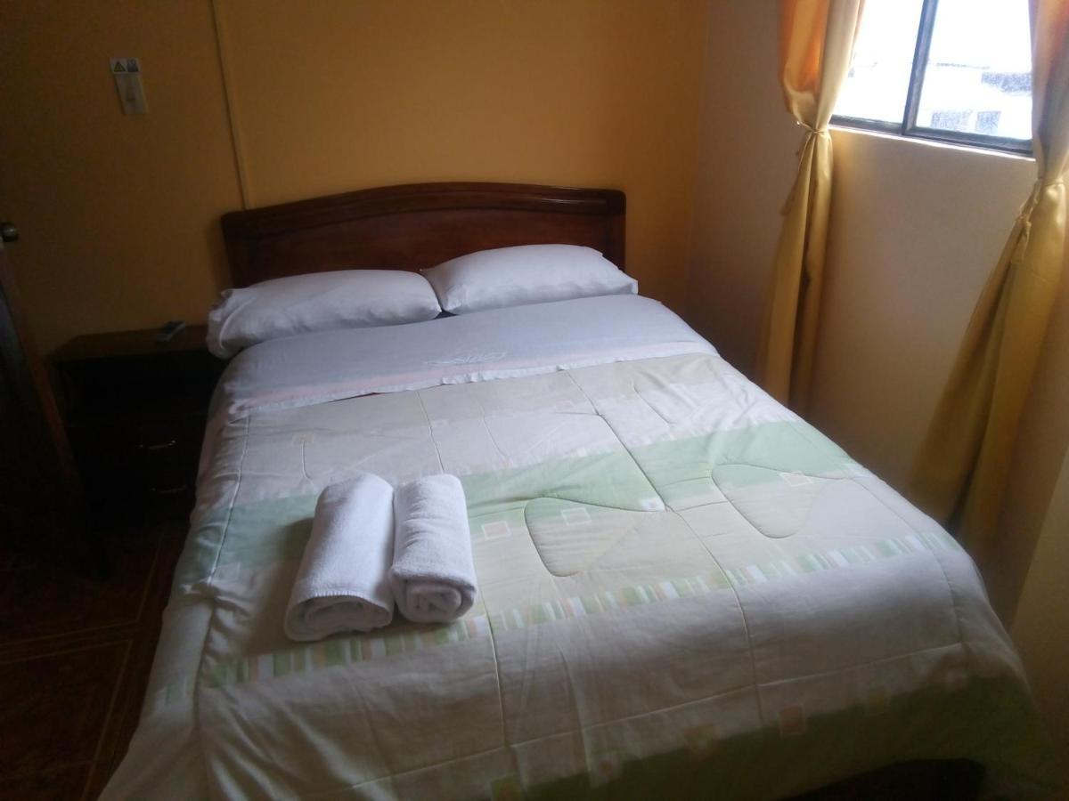Hostal Amazonia y sol Baños Kültér fotó