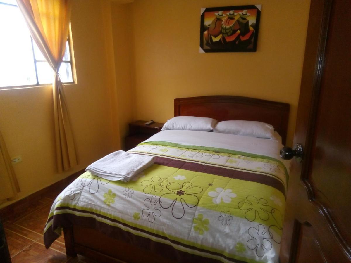 Hostal Amazonia y sol Baños Kültér fotó
