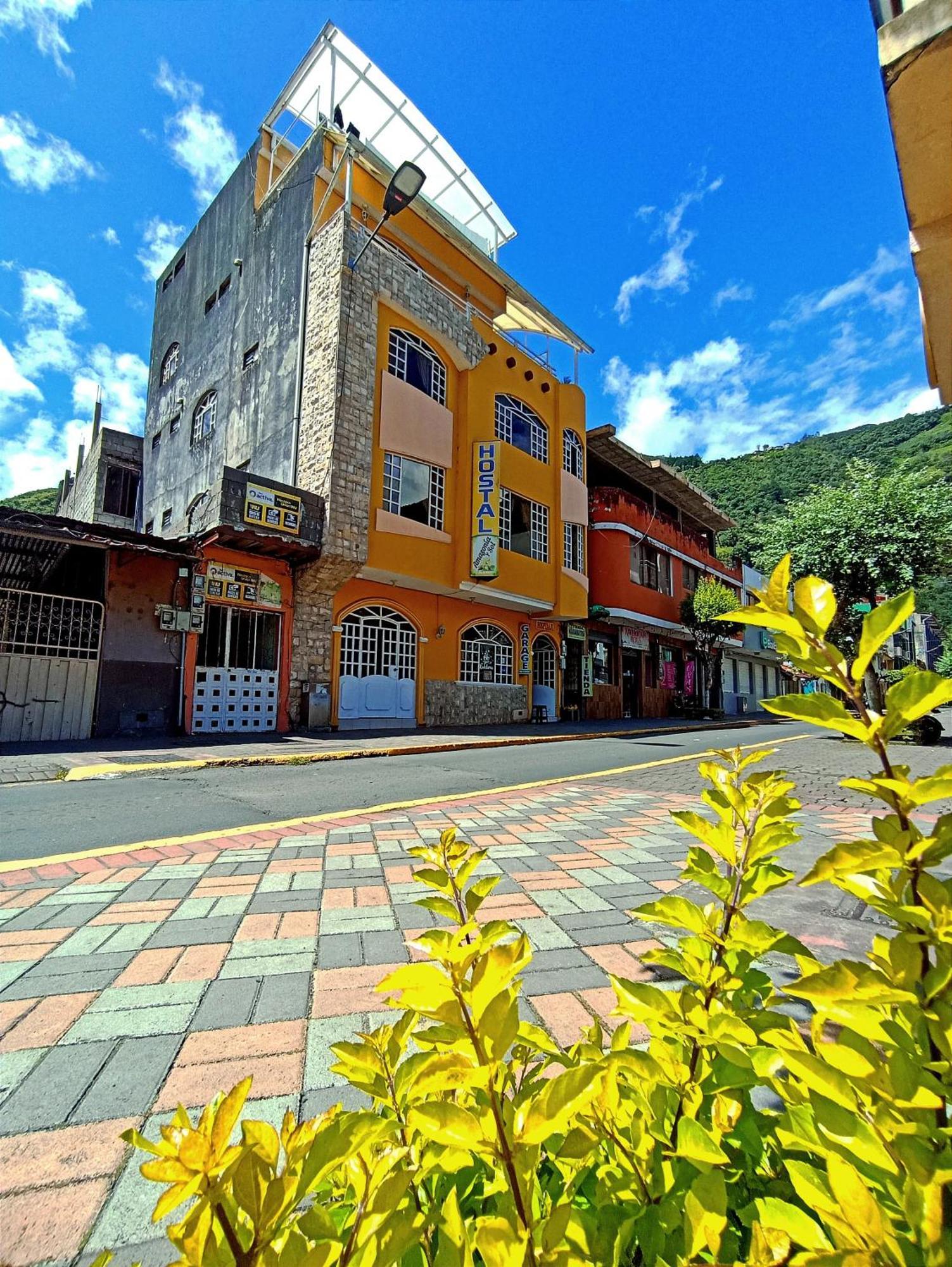 Hostal Amazonia y sol Baños Kültér fotó