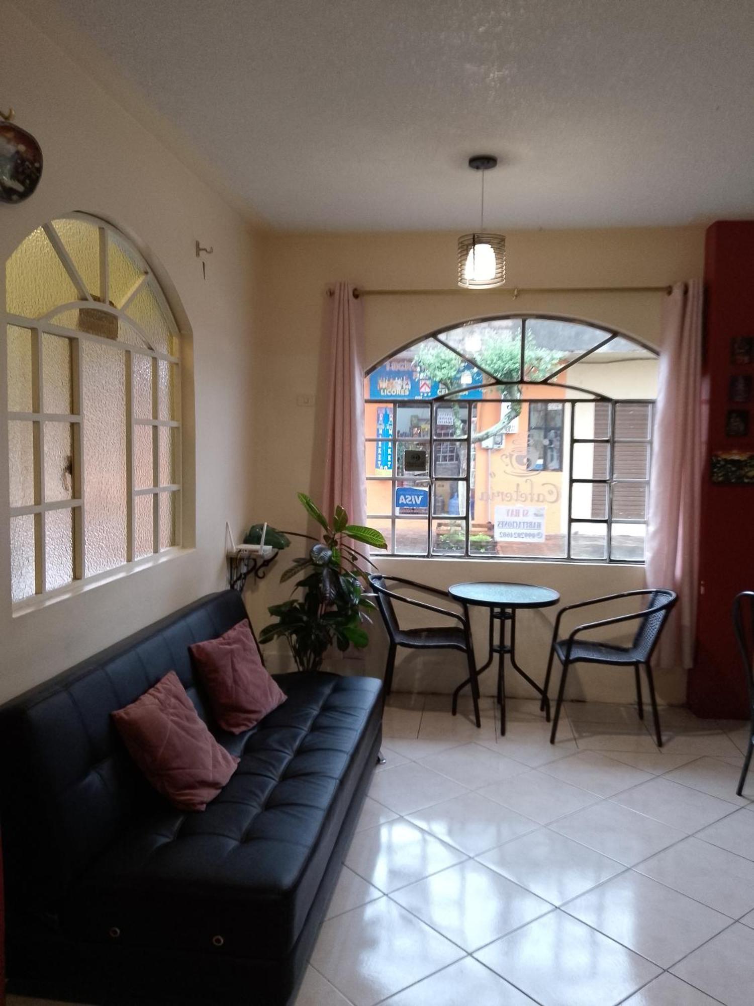 Hostal Amazonia y sol Baños Kültér fotó
