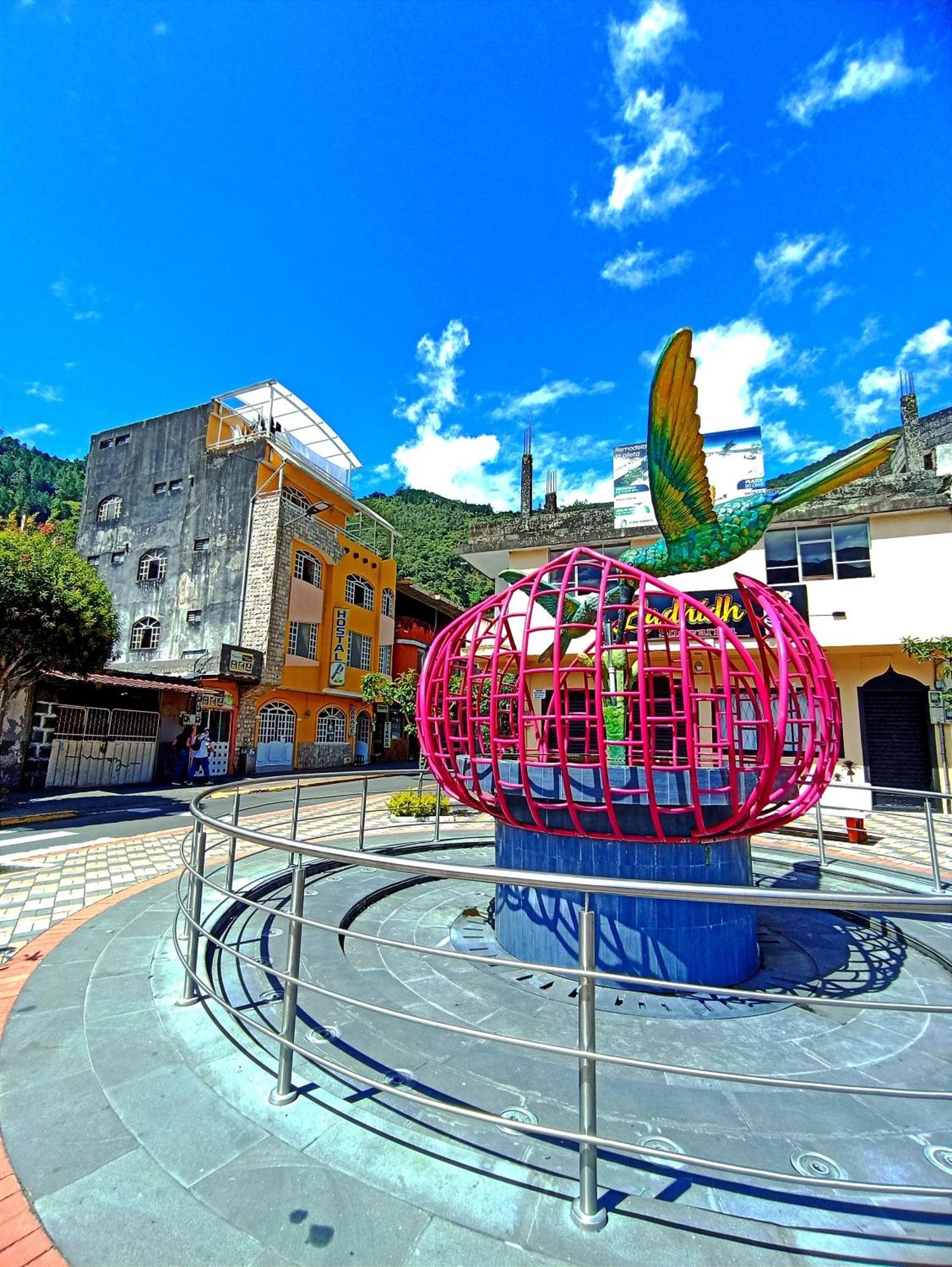 Hostal Amazonia y sol Baños Kültér fotó