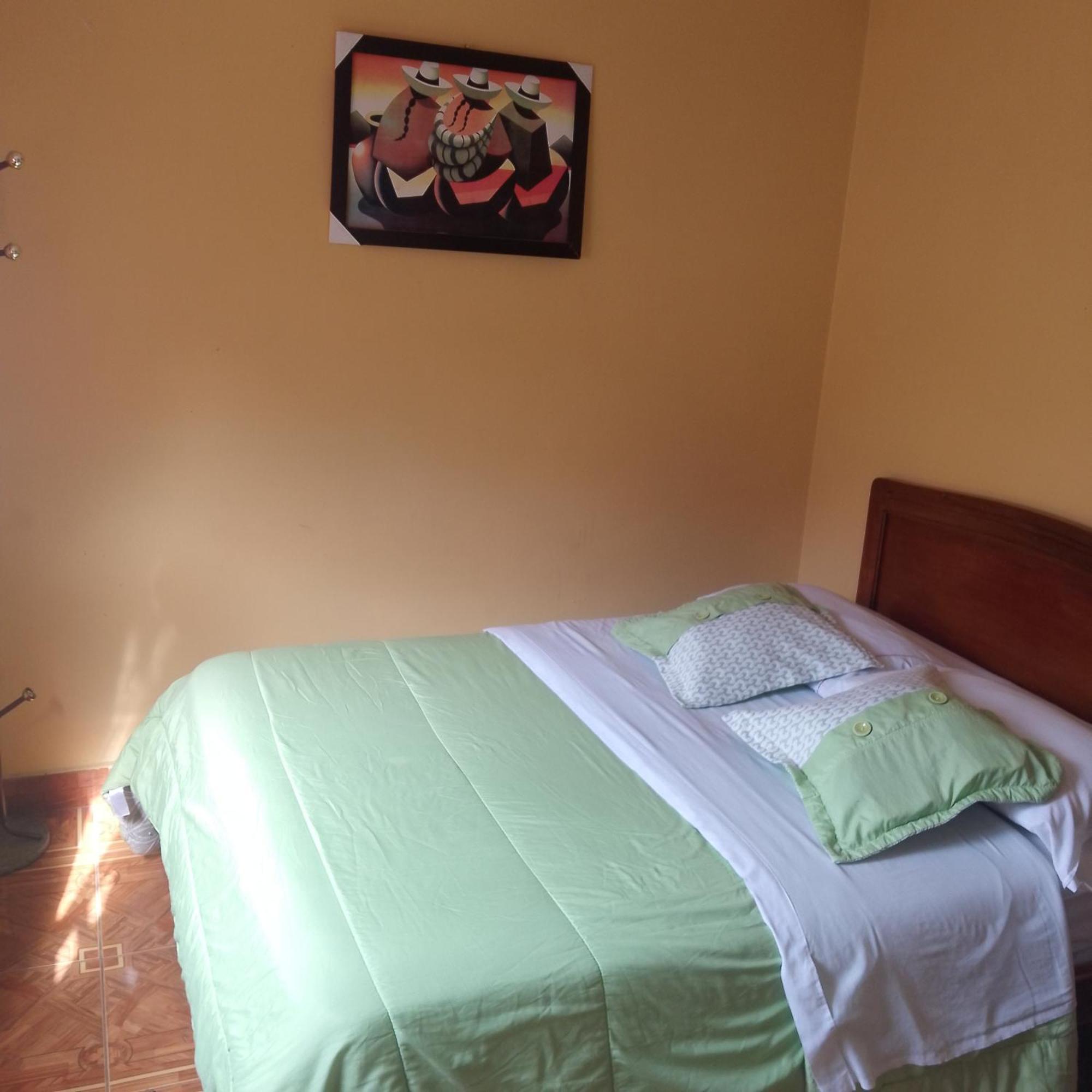 Hostal Amazonia y sol Baños Kültér fotó