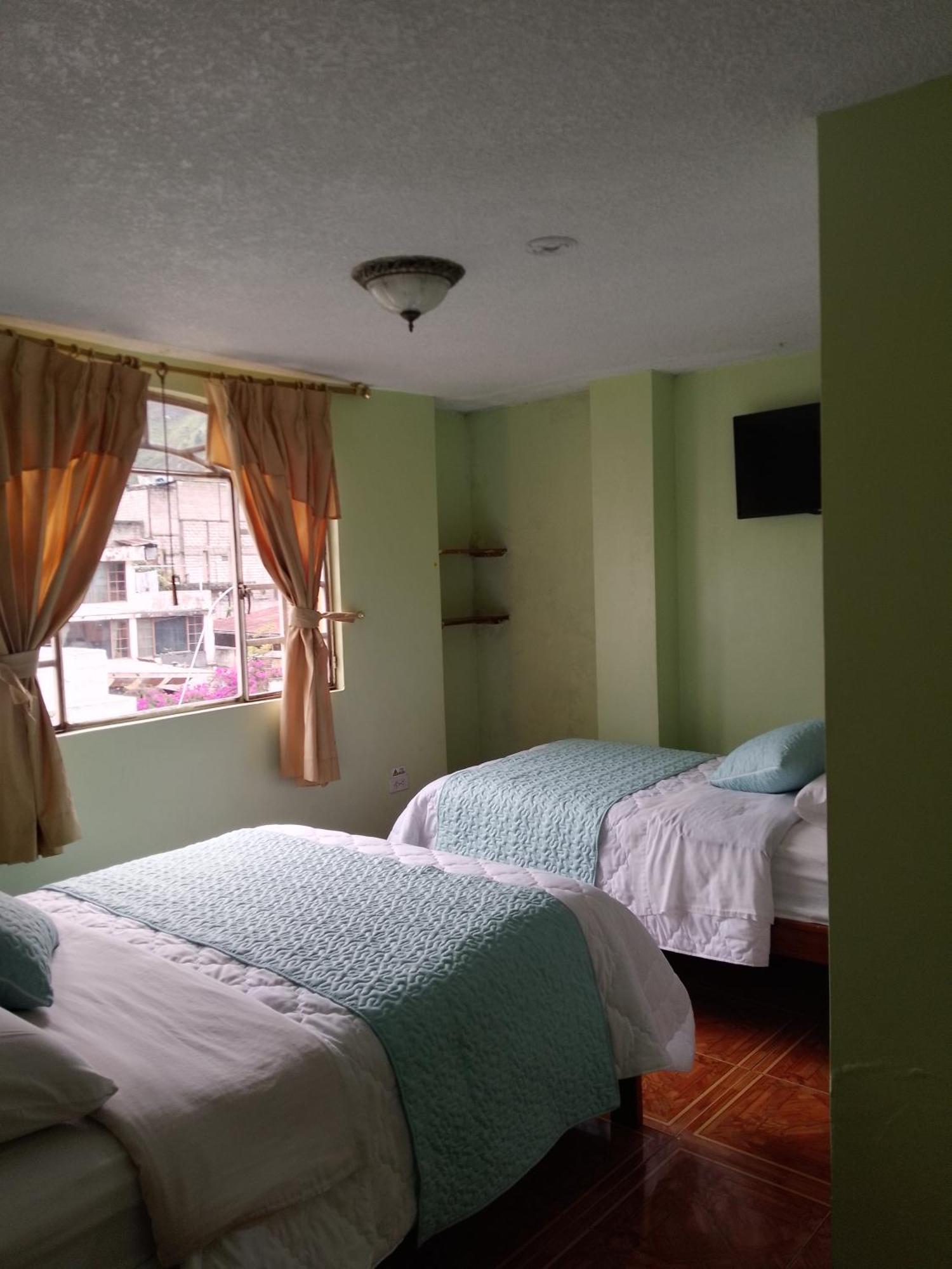 Hostal Amazonia y sol Baños Kültér fotó